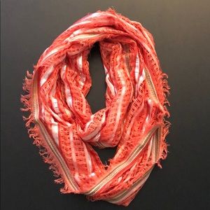 NWOT Charming Charlie’s infinity Scarf